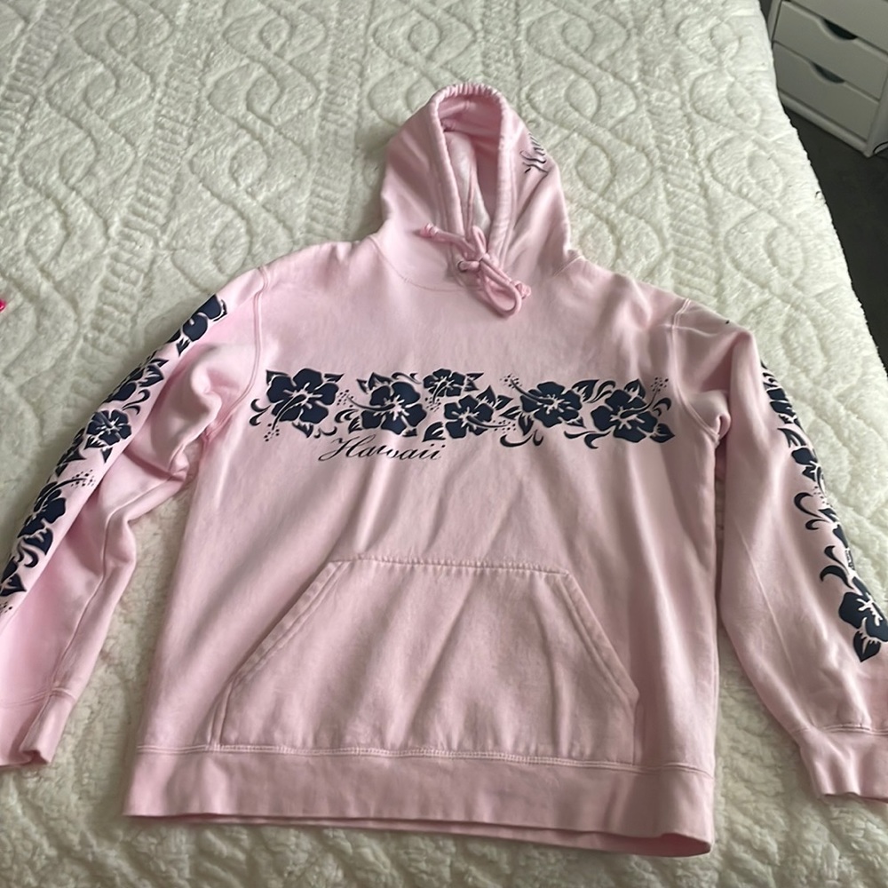 Sweatshirt, very cute and cozy, brand is Old Navy, color is a light pink